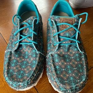 Twisted X woman’s shoes